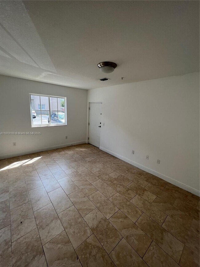 Building Photo - 211 W 79th Pl