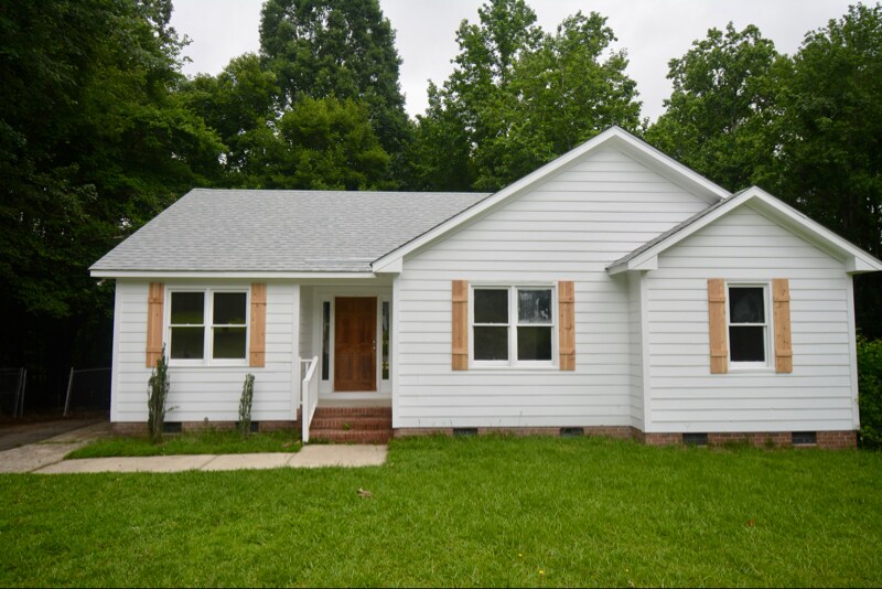 Primary Photo - 421 Danielle Dr