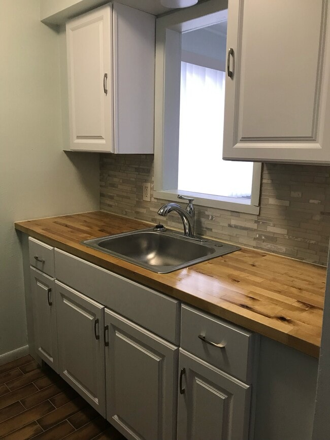 Building Photo - Campus Park Apartments