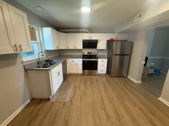 Building Photo - 5627 Banbury Ct