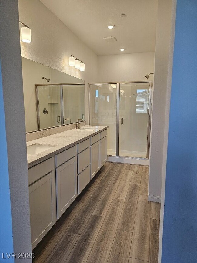 Building Photo - 212 Wewatta Ave