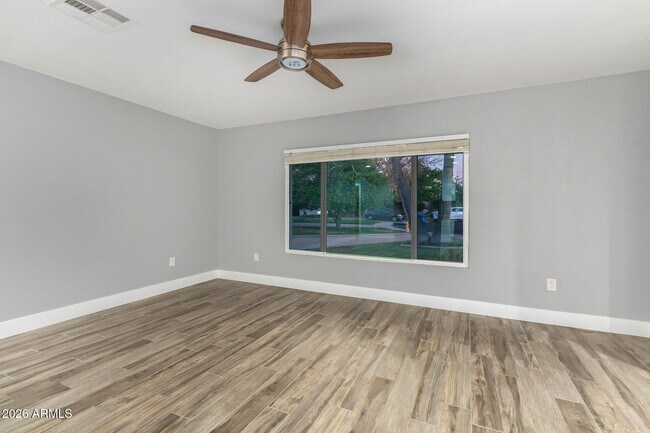 Building Photo - 3520 S Poplar St