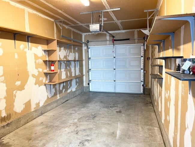 Building Photo - Updated 2 Bedroom Condo in Rohnert Park w/...