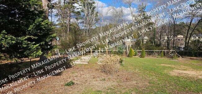Building Photo - 9328 Berkshire Cir