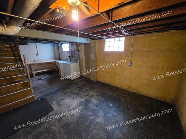 Building Photo - Spacious 3 bedroom 1 bathroom home in Hammond