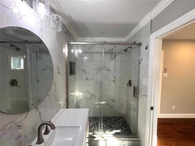 Building Photo - 3933 Park Ln