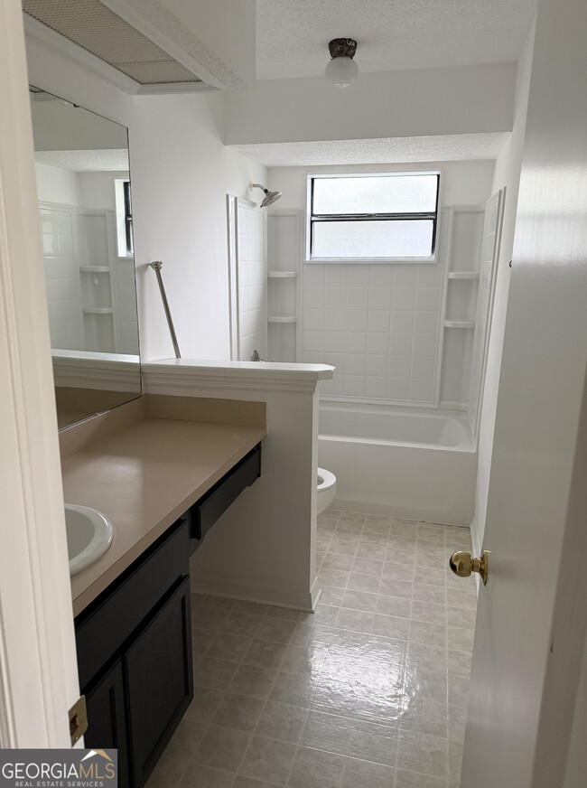 Building Photo - 203 Millers Trace Dr