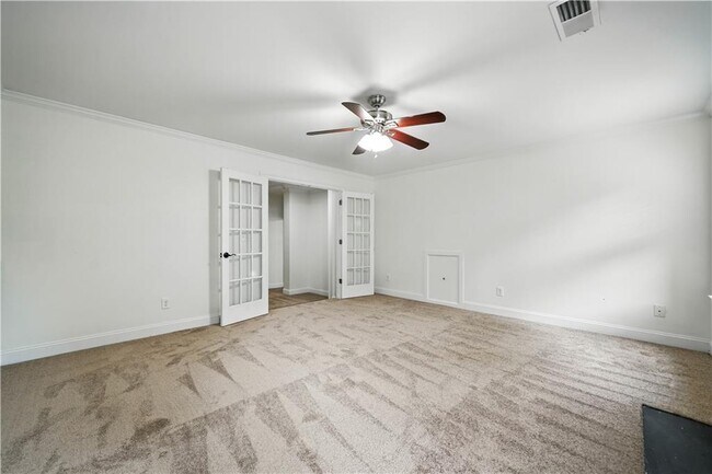 Building Photo - 5260 Breckinridge Ln