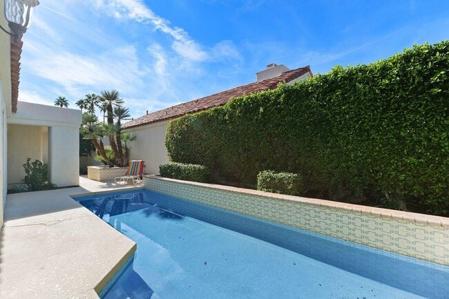 Building Photo - 77630 Cll Las Brisas W