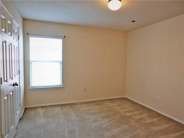 Building Photo - 3109 Groveland Terrace