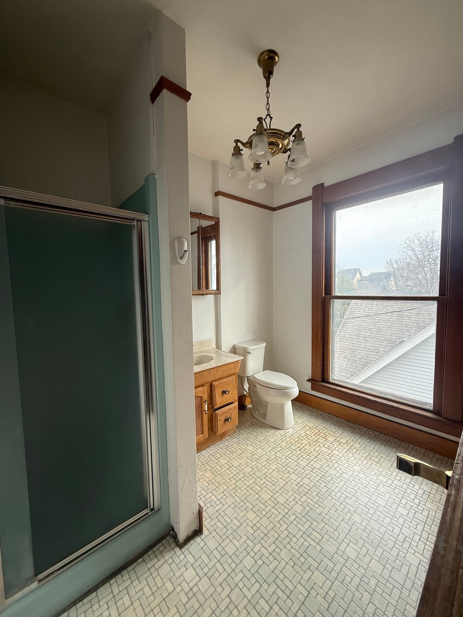 Building Photo - 317 e 13th st