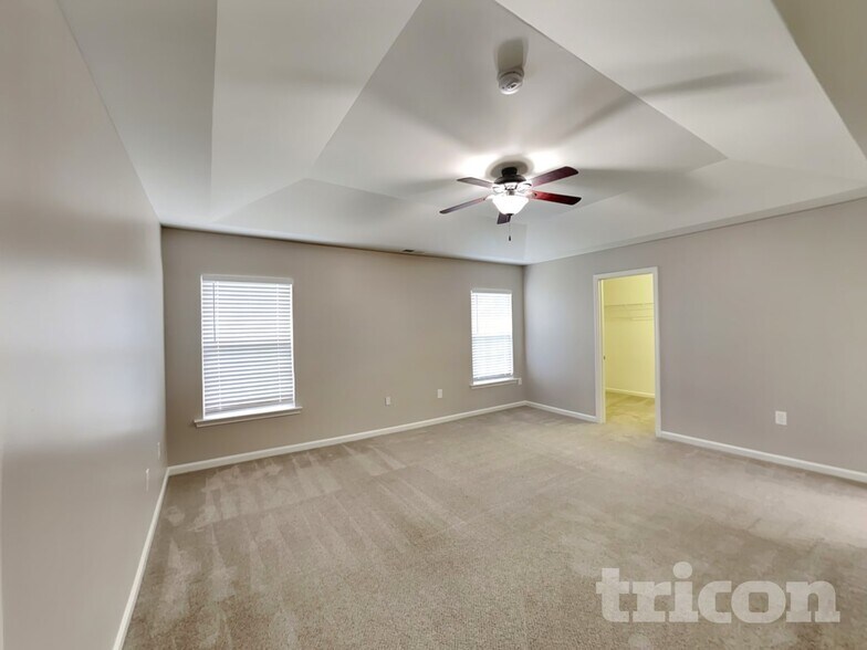 Building Photo - 310 Waterlemon Way