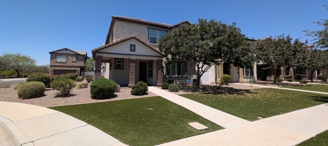 Building Photo - 3 Bedroom Home in the Mulberry Community Near S Signal Butte Rd and E Guadalupe Rd!