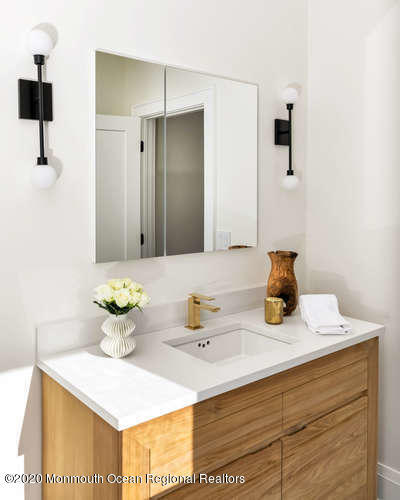 Building Photo - 23 Lincoln Ave