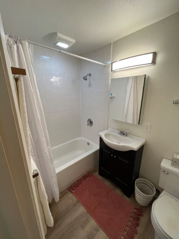 Building Photo - 255 Dunes St