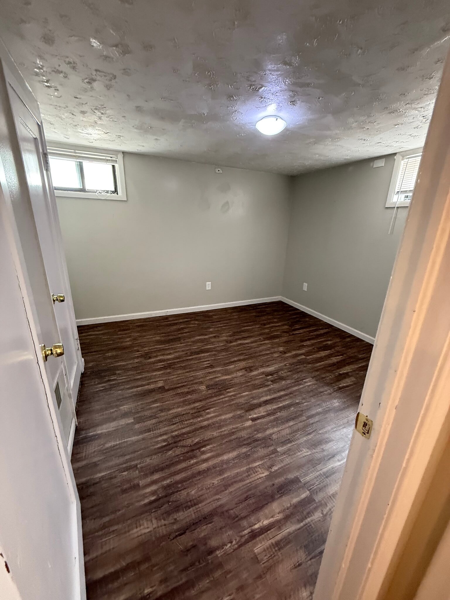 Building Photo - 690 Holbrook Drive