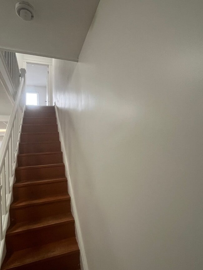 Building Photo - 2809 W Mulberry St