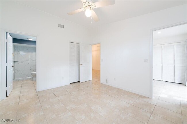 Building Photo - 2009 Pine Isle Ln