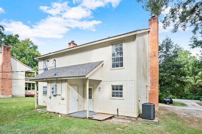Building Photo - 12558 LA-10