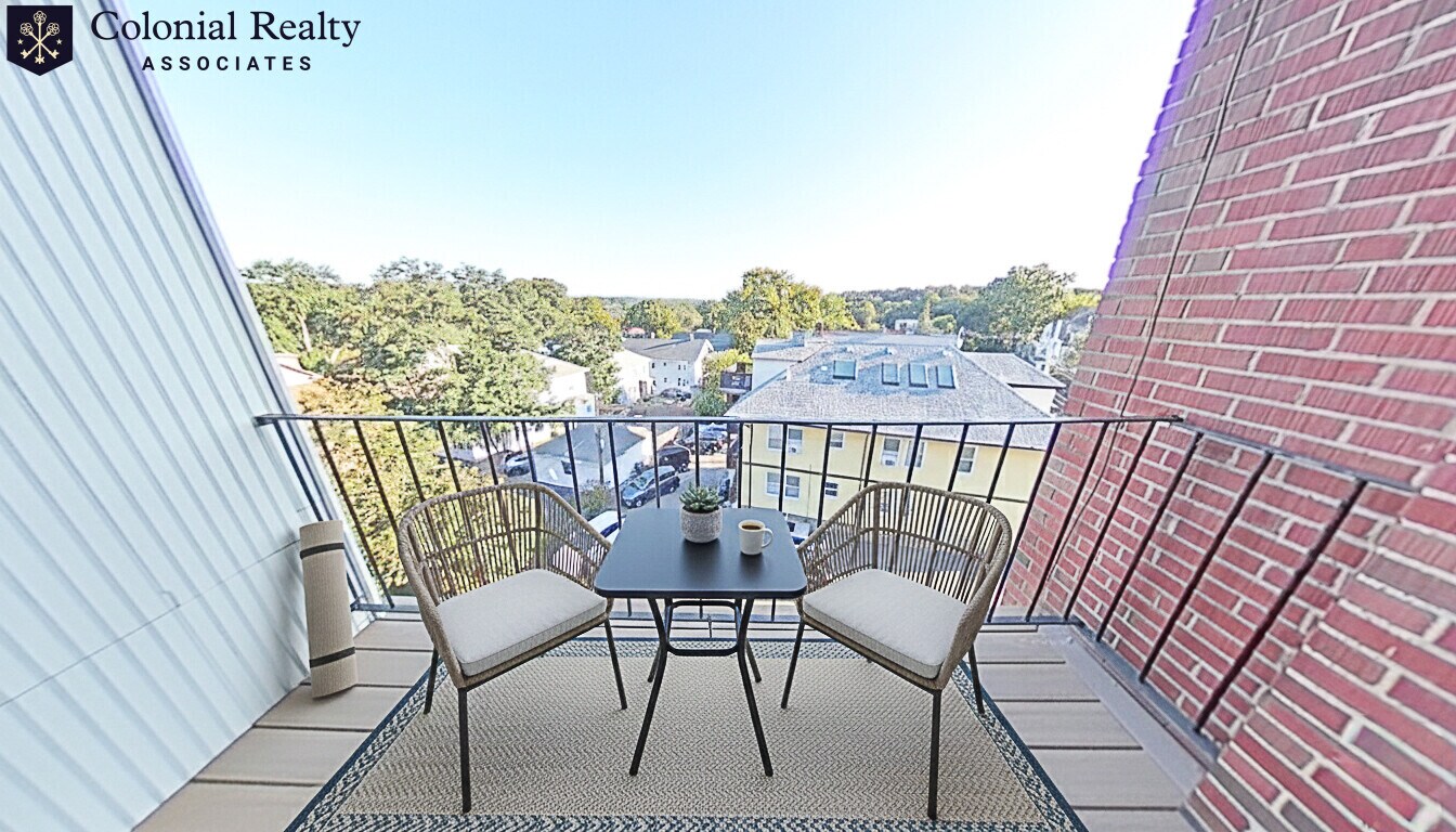 Building Photo - 2031 Commonwealth Ave