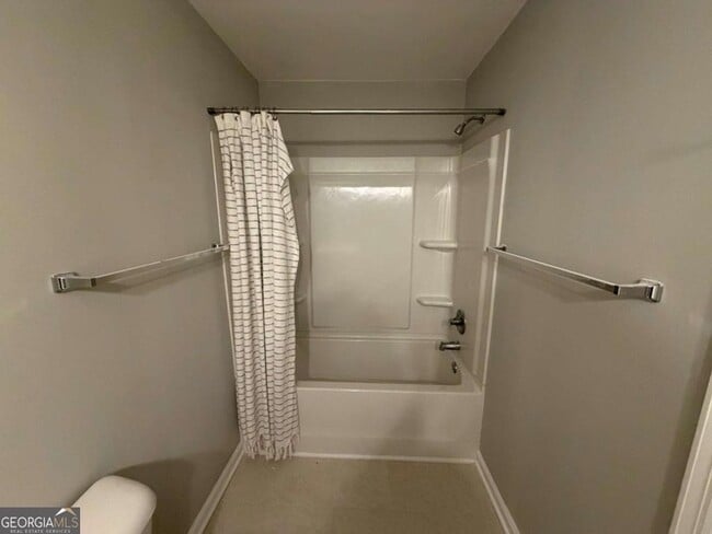 Building Photo - 2045 Fairways Ct