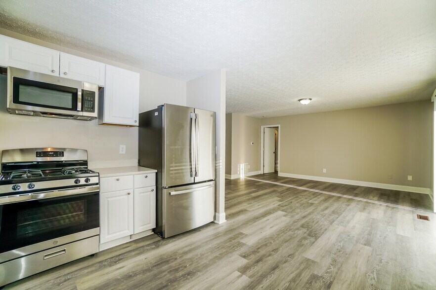 Building Photo - 828 Spivey Ln