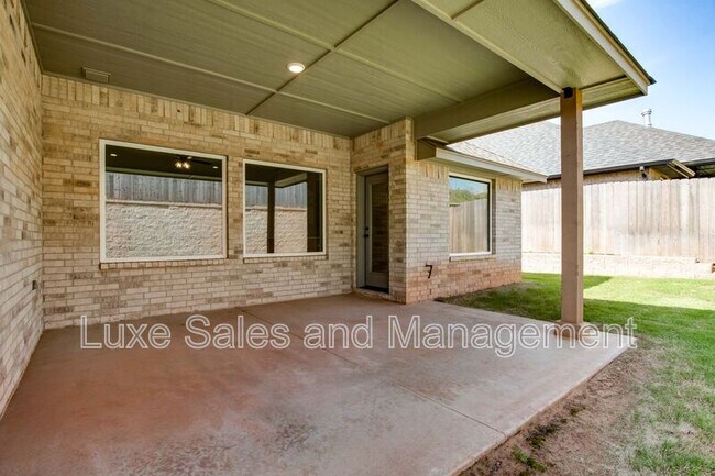 Building Photo - 6133 Frankie Lynn Ln