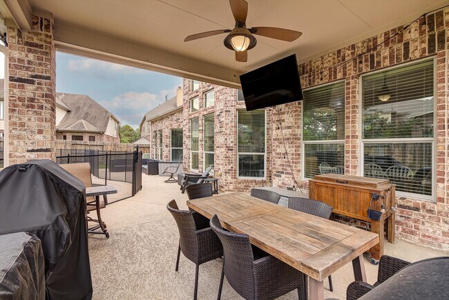 Building Photo - 27410 Starlit Ranch Drive