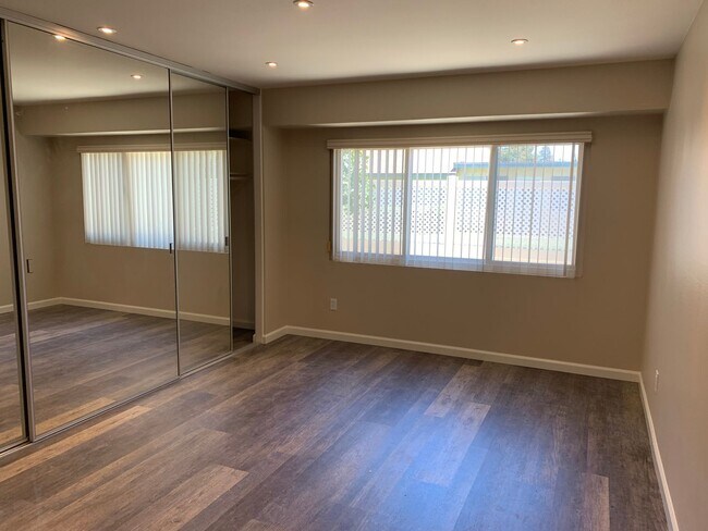 Building Photo - An Updated Leisure Village Home now available