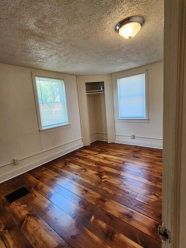 Building Photo - 29 N Prince St