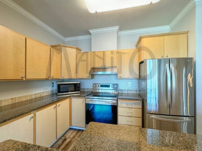 Building Photo - Stunning Liberty Lake Condo