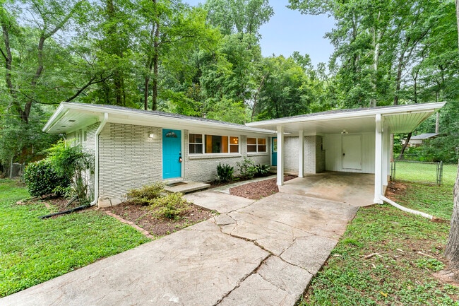 Building Photo - 3517 Misty Valley Rd