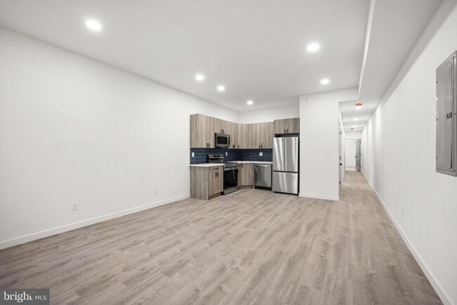 Building Photo - 3623 N 21st St