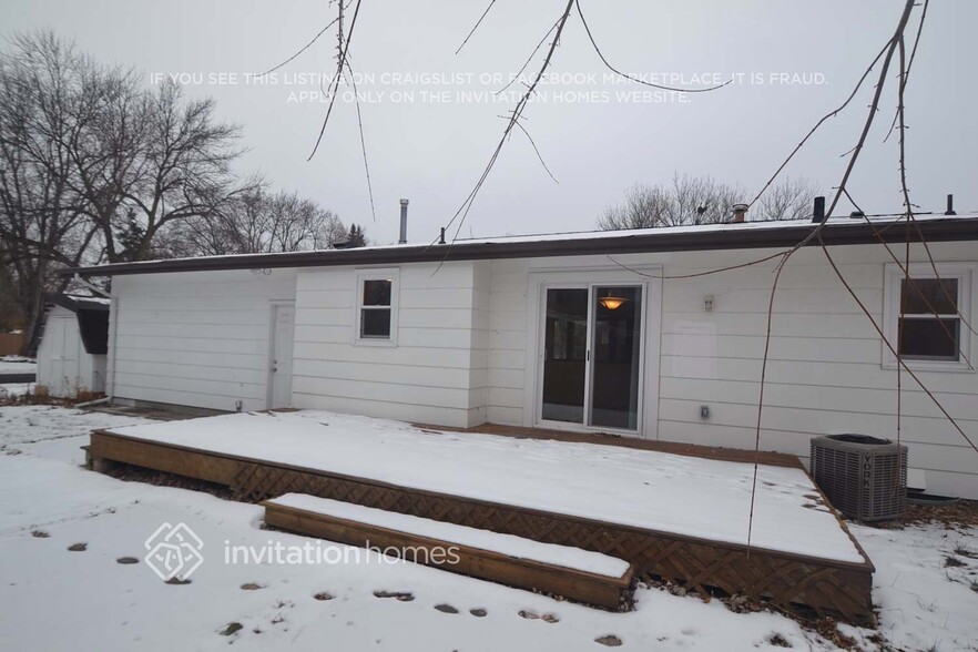 Building Photo - 5300 81st Ave N