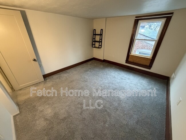 Building Photo - 34 N Lee St