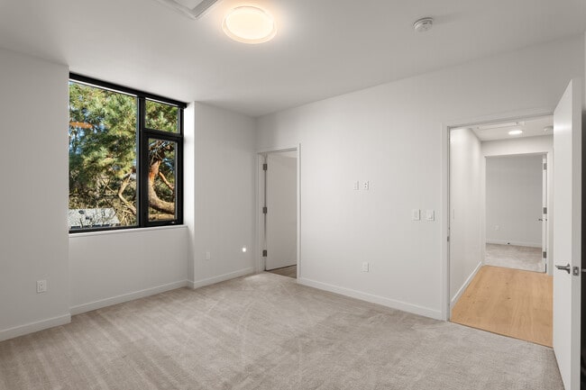 Primary bedroom - Ellen Browning Building