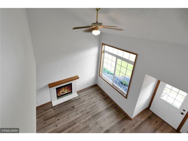 Building Photo - 17397 Glacier Wy