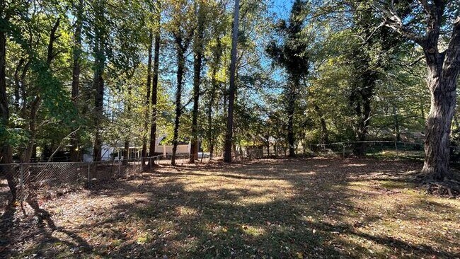 Building Photo - Alpharetta 3 Bedroom-2 Bathroom, Minutes F...