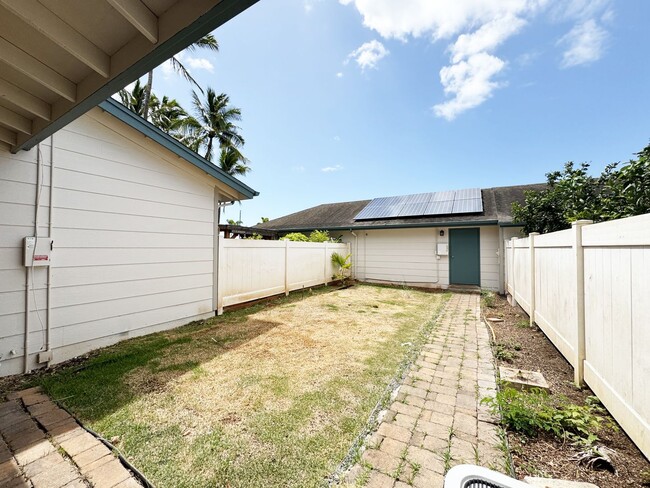 Building Photo - Pet Friendly Ewa Beach Townhouse with Cent...