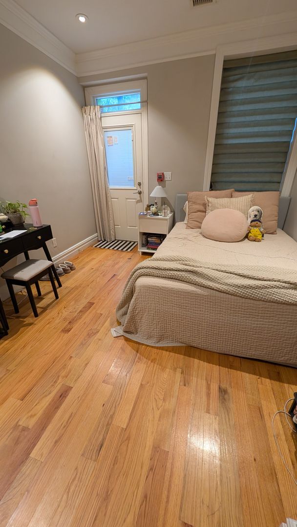 Building Photo - Beautifully Designed Luxury 2-Bed/2-Bath in the South End