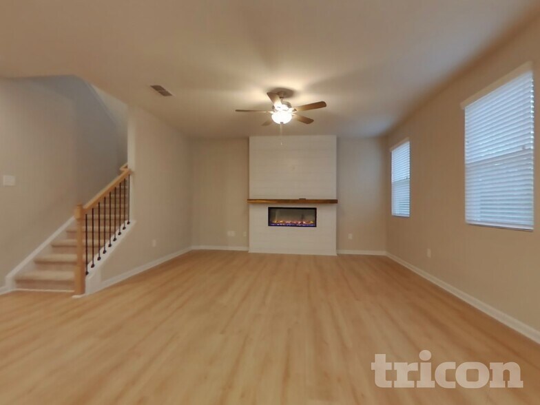 Building Photo - 96 Summit Pointe Ln