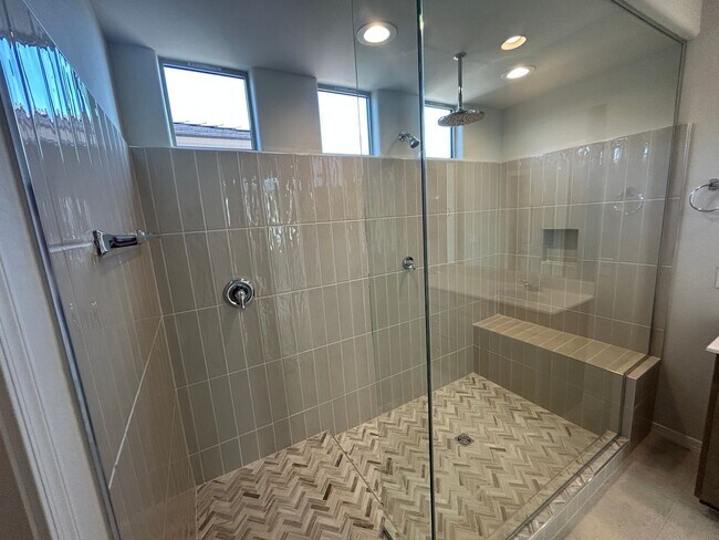 Building Photo - 17619 W San Juan Ave