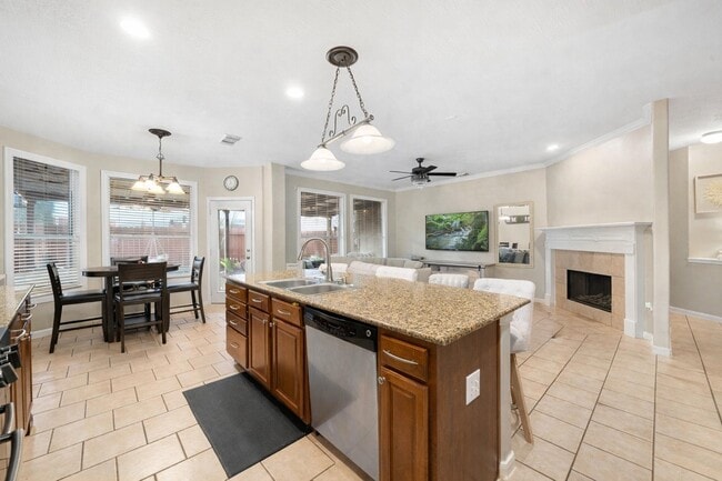 Building Photo - 24647 Hampton Lakes Dr