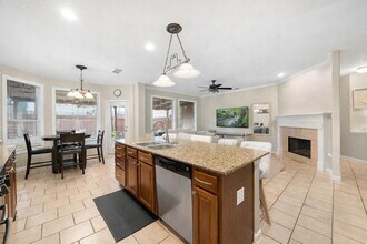 Building Photo - 24647 Hampton Lakes Dr