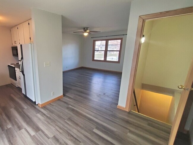 Building Photo - 6235 Langdon Ave SW