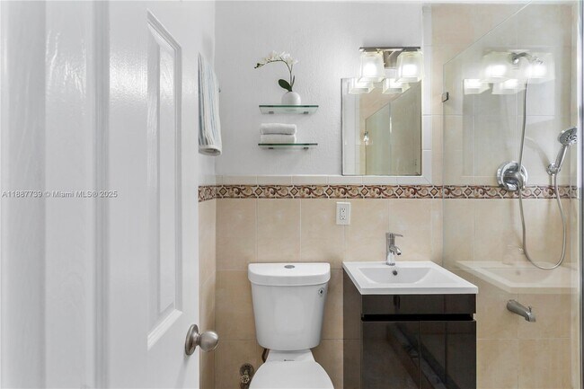 Building Photo - 6330 SW 79th St