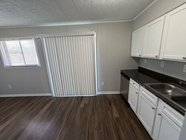 Building Photo - Welcome to your new home in Southaven, MS! HALF OFF FIRST MONTH RENT!!