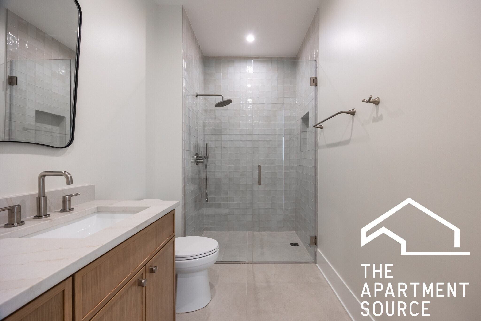 Building Photo - 1620 W Grand Ave