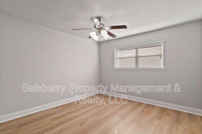 Building Photo - 5312 Odessa Ave