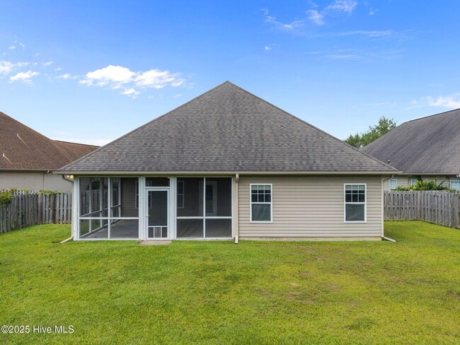Building Photo - 227 Silver Creek Loop